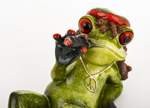 FIGURKA ŻABA RASTA REGGAE RELAX PREZENT