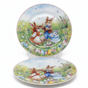 ZESTAW 2 TALERZY DESEROWYCH WIELKANOC ZAJĄCZKI 19CM