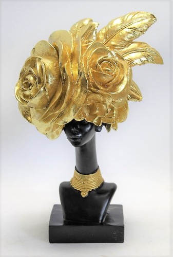 CZARNO-ZŁOTA FIGURKA AFROAMERYKANKA 19,5X30X12 CM POPIERSIE DUŻY ZŁOTY KALPELUSZ W KSZTAŁCIE KWIATÓW I PIÓR, ZŁOTY NASZYJNIK